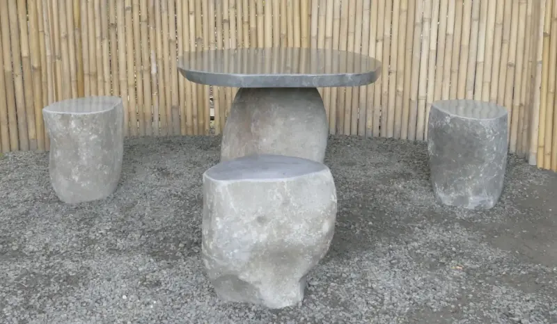 Product image of the product “1 Set Table and 4 Stool. Made from Naturestone Riverstone. Table size 99 x 91 x 68cm, with 5cm thickness of the table. Stool Size approx. 45 x 34 x 45cm. ”